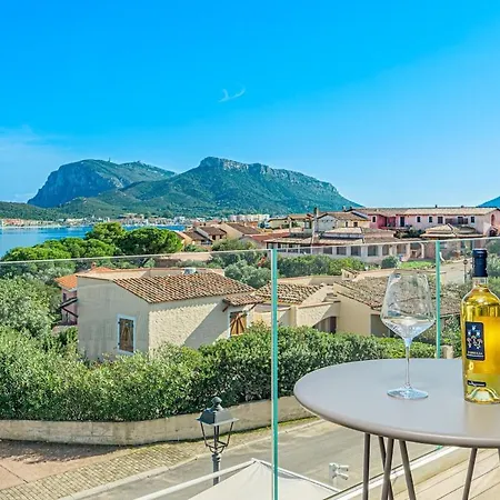 Solea, Villa *
